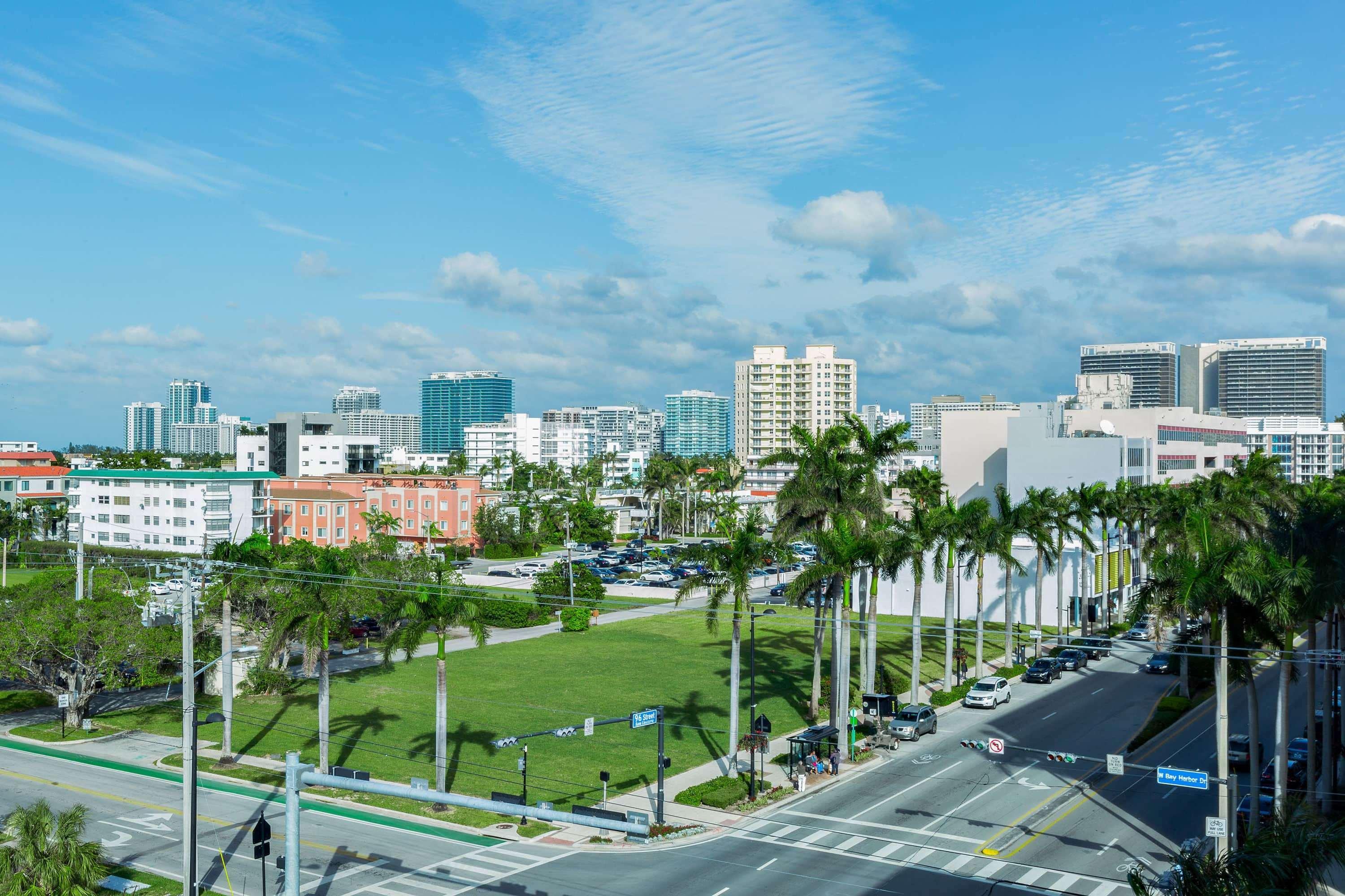 Tryp By Wyndham Miami Bay Harbor Hotel Bay Harbor Islands Exterior photo